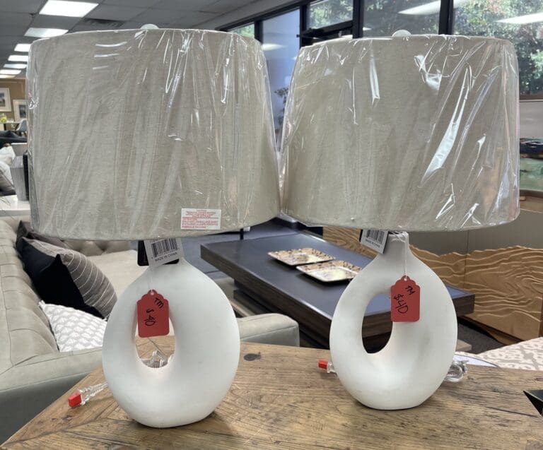 Sculptural White Loop Table Lamp